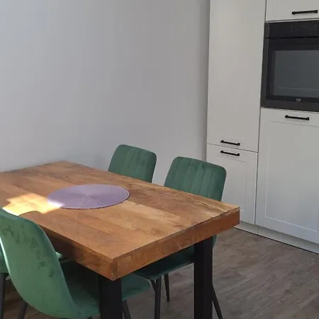 Nature Surrounded 2 Bedroom *
